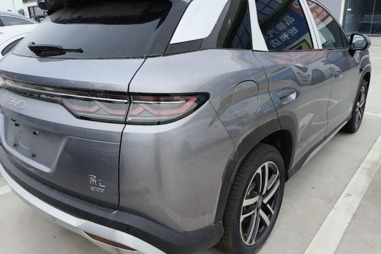 Used BYD Song L DM-i 2026 Model 130KM Superior Version Right Rear Taillight