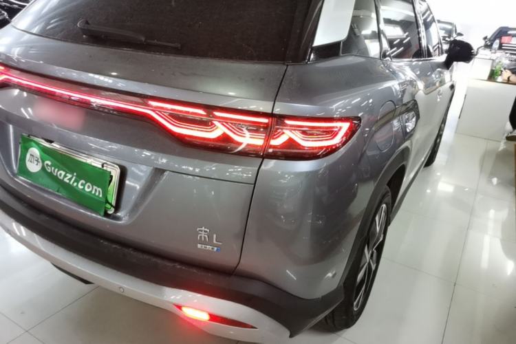 Used BYD Song L DM-i 2026 Model 200KM Superior Version Right Rear Taillight