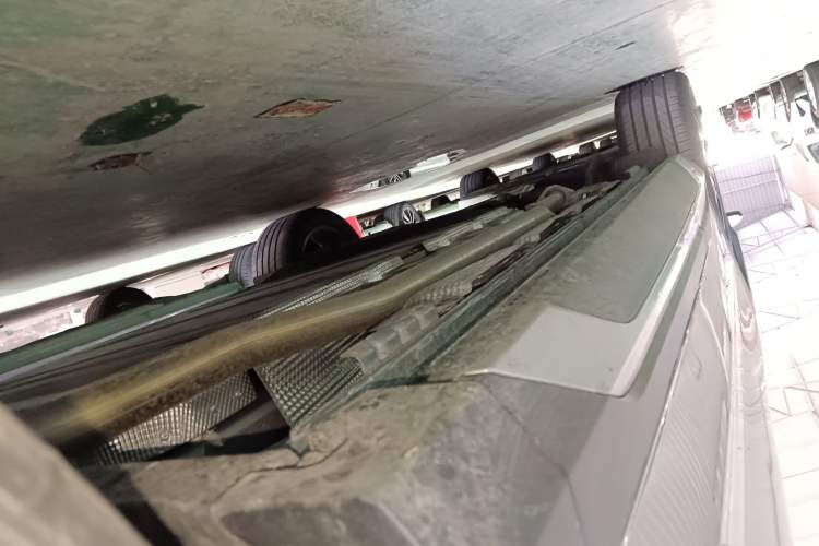 Used BYD Song L DM-i 2026 Model 200KM Superior Version Right Side Sill