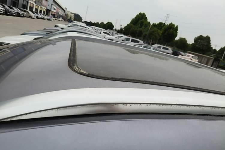 Used BYD Song L DM-i 2026 Model 130KM Superior Version Roof