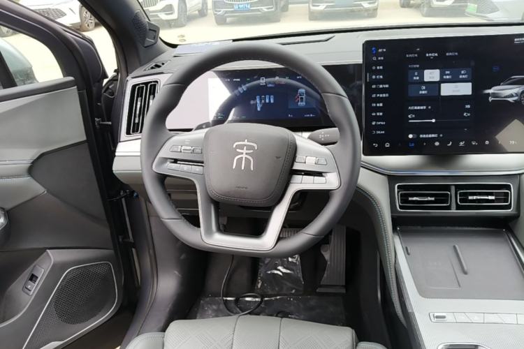 Used BYD Song L DM-i 2026 Model 130KM Superior Version Steering Wheel
