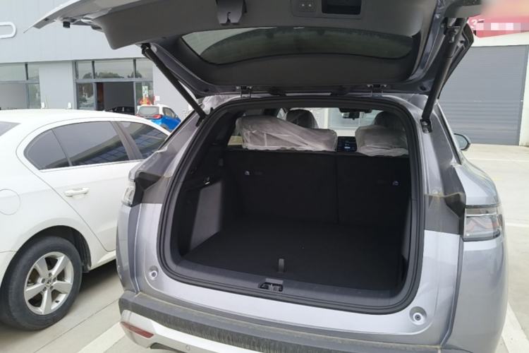 Used BYD Song L DM-i 2026 Model 130KM Superior Version Trunk
