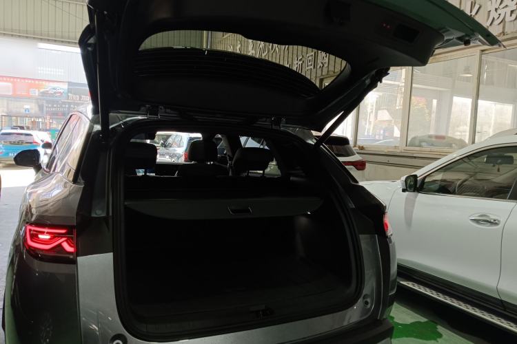 Used BYD Song L DM-i 2026 Model 200KM Superior Version Trunk