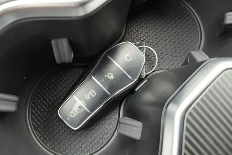 Used BYD Song L DM-i 2026 Model 130KM Superior Version Vehicle Key