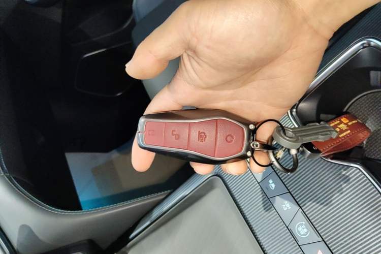 Used BYD Song L DM-i 2026 Model 130KM Superior Version Vehicle Key