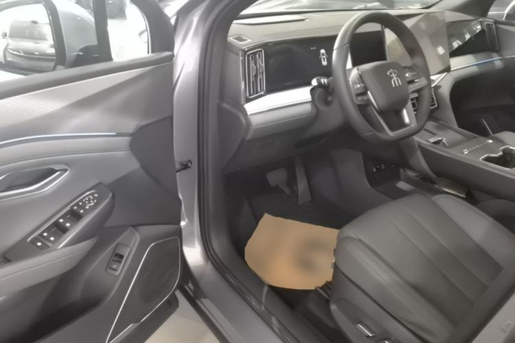 Used BYD Song L DM-i 2026 Model 200KM Superior Version Driver Seat
