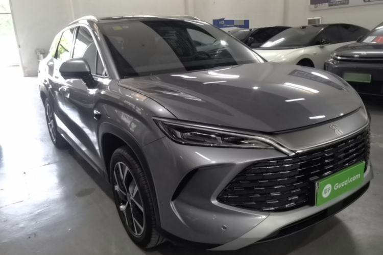 Used BYD Song L DM-i 2026 Model 200KM Superior Version Front Right 45 Deg
