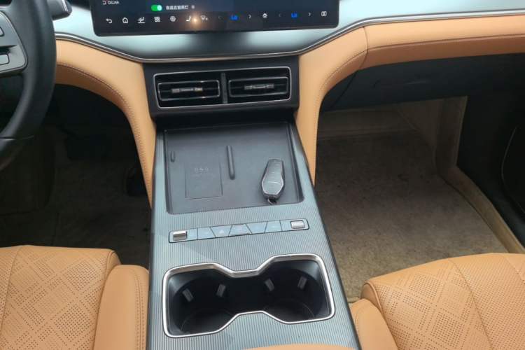 Used BYD Song L DM-i 2026 Model 200KM Superior Version Gear Lever