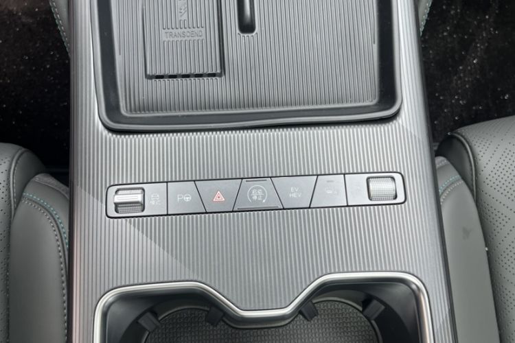 Used BYD Song L DM-i 2026 Model 130KM Superior Version Interior 8