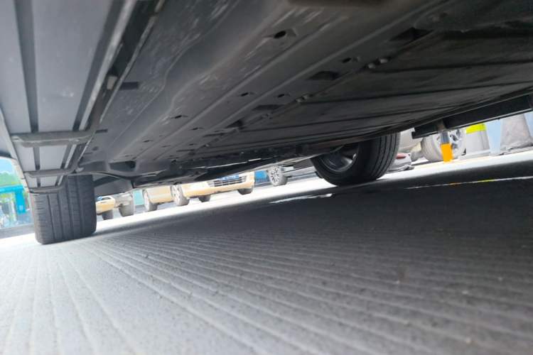 Used BYD Song L DM-i 2026 Model 200KM Superior Version Left Side Sill