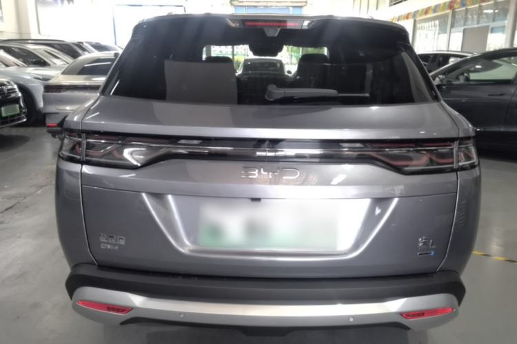 Used BYD Song L DM-i 2026 Model 200KM Superior Version Rear
