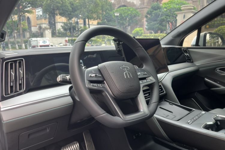 Used BYD Song L DM-i 2026 Model 130KM Superior Version Steering Wheel