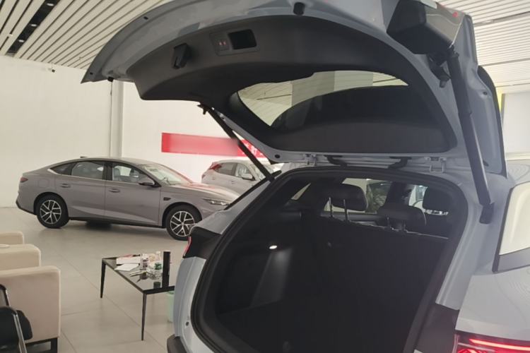 Used BYD Song L DM-i 2026 Model 130KM Superior Version Trunk