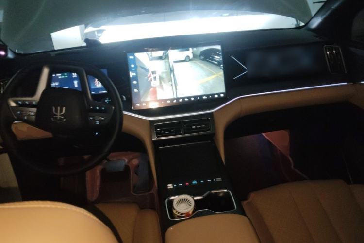 Used BYD Song L DM-i 2026 Model 130KM Superior Version Center Console