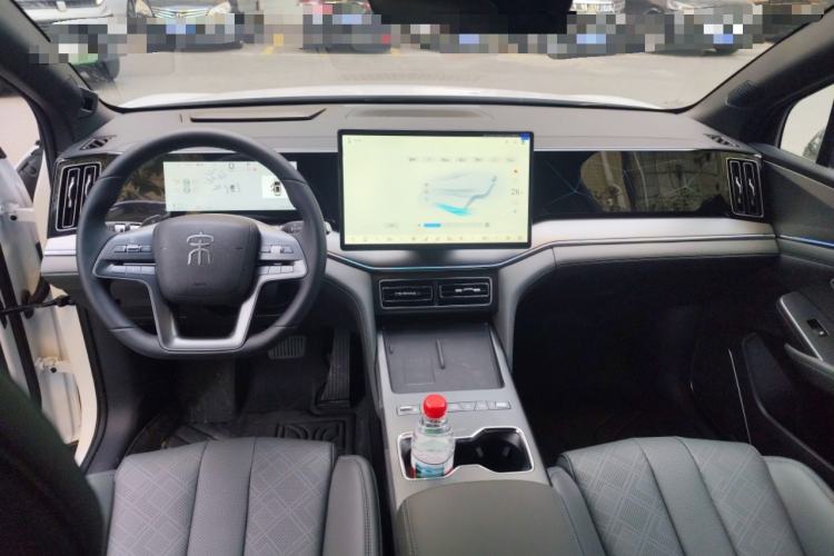 Used BYD Song L DM-i 2026 Model 200KM Superior Version Center Console