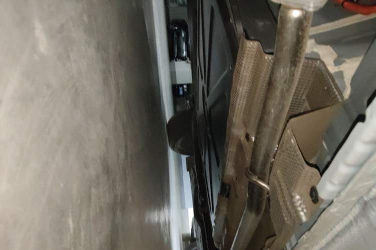 Used BYD Song L DM-i 2026 Model 130KM Superior Version Chassis Rear Right