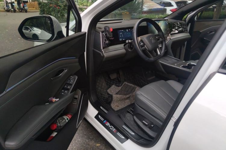 Used BYD Song L DM-i 2026 Model 200KM Superior Version Driver Seat