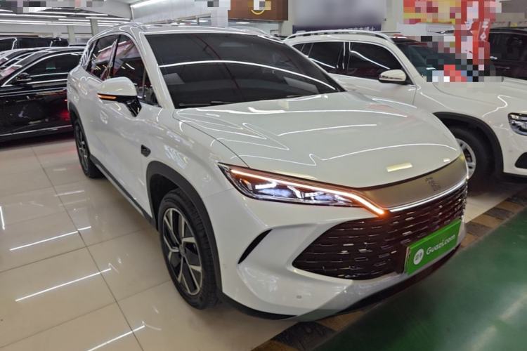 Used BYD Song L DM-i 2026 Model 200KM Superior Version Front Right 45 Deg
