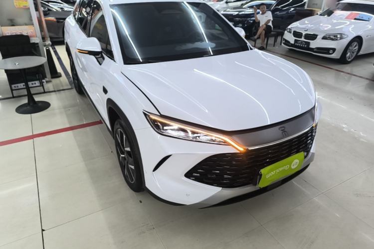 Used BYD Song L DM-i 2026 Model 200KM Excellence Version Front Right 45 Deg