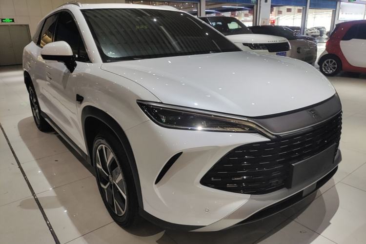Used BYD Song L DM-i 2026 Model 200KM Superior Version Front Right 45 Deg