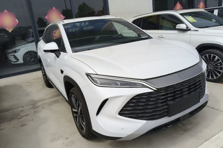 Used BYD Song L DM-i 2026 Model 130KM Superior Version Front Right 45 Deg