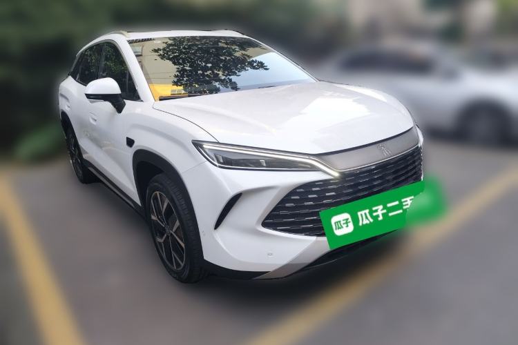 Used BYD Song L DM-i 2026 Model 200KM Superior Version Front Right 45 Deg