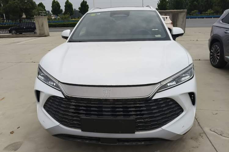 Used BYD Song L DM-i 2026 Model 130KM Superior Version Front