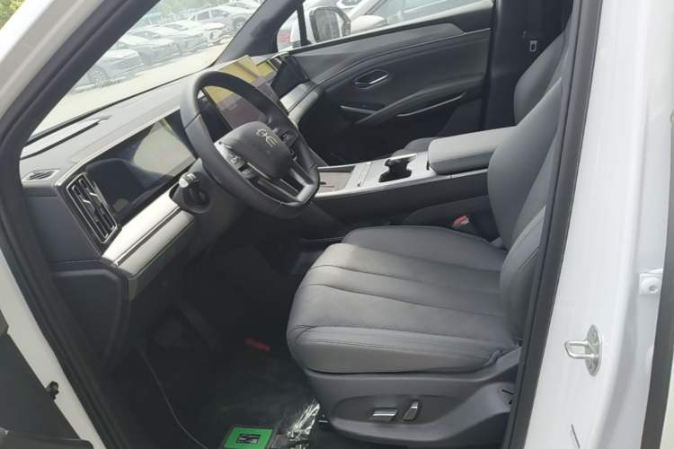 Used BYD Song L DM-i 2026 Model 130KM Superior Version Left Front Seat