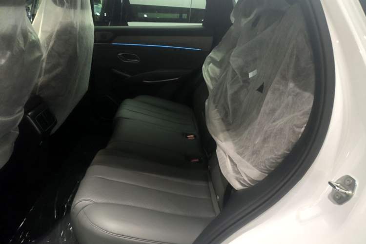 Used BYD Song L DM-i 2026 Model 200KM Superior Version Left Rear Seat