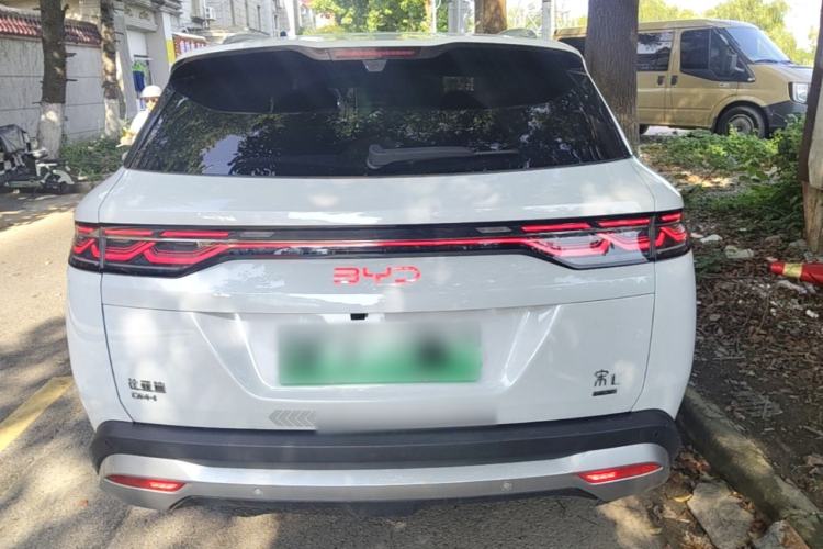 Used BYD Song L DM-i 2026 Model 200KM Superior Version Rear