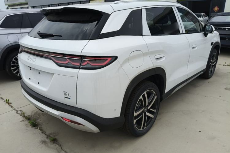 Used BYD Song L DM-i 2026 Model 130KM Superior Version Rear Right 45 Deg
