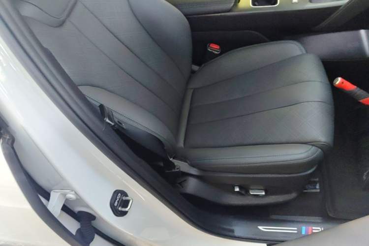 Used BYD Song L DM-i 2026 Model 200KM Superior Version Right Front Seat