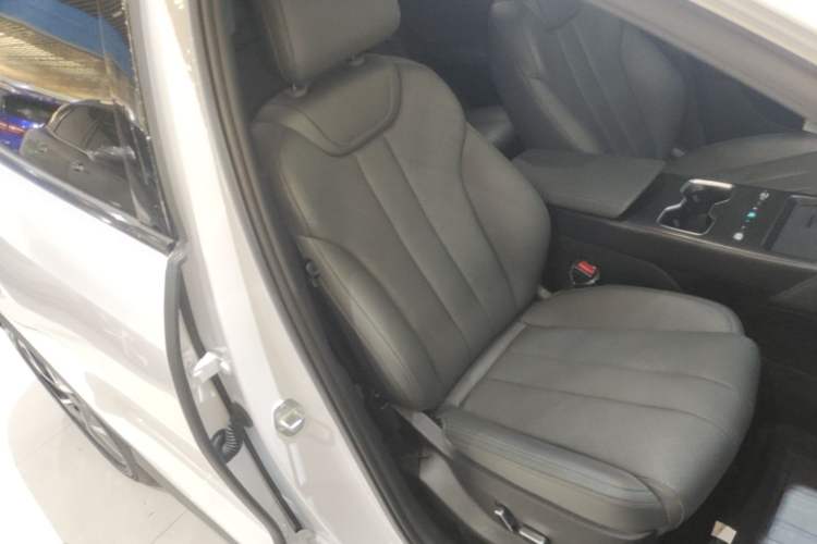 Used BYD Song L DM-i 2026 Model 200KM Superior Version Right Front Seat