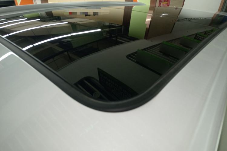 Used BYD Song L DM-i 2026 Model 200KM Superior Version Roof