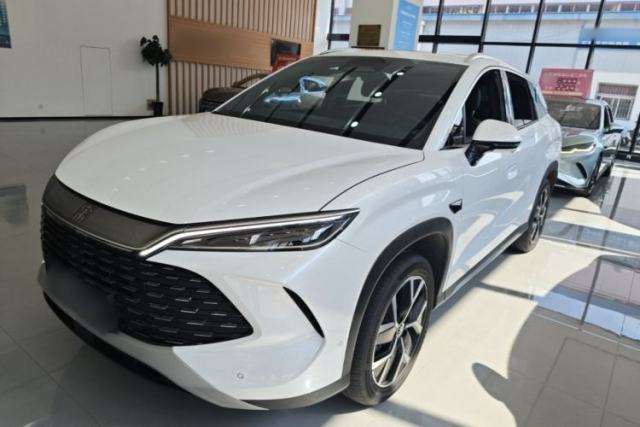 BYD Song L DM-i 2026 Model 200KM Superior Version usata