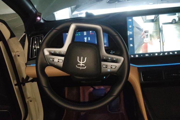 Used BYD Song L DM-i 2026 Model 130KM Superior Version Steering Wheel