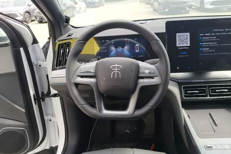 Used BYD Song L DM-i 2026 Model 130KM Superior Version Steering Wheel