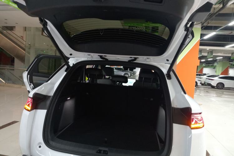 Used BYD Song L DM-i 2026 Model 200KM Superior Version Trunk