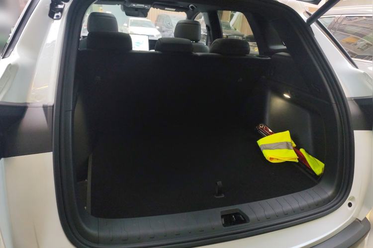 Used BYD Song L DM-i 2026 Model 200KM Superior Version Trunk
