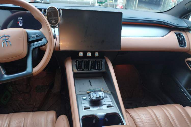 Used BYD Song L EV 2024 662 km Excellence Version Audio And AC Panel