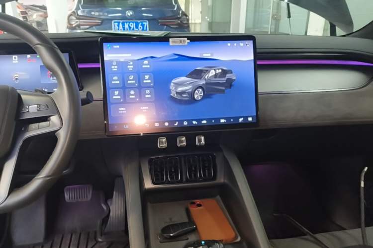 Used BYD Song L EV 2024 602 km All-Wheel-Drive Excellence Version Audio And AC Panel