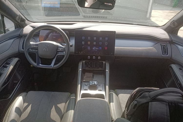 Used BYD Song L EV 2024 602 km All-Wheel-Drive Excellence Version Center Console