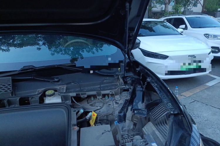Used BYD Song L EV 2024 662 km Excellence Version Engine Bay Left