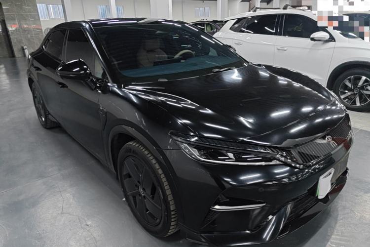 Used BYD Song L EV 2024 550 km Excellence Version Exterior 1