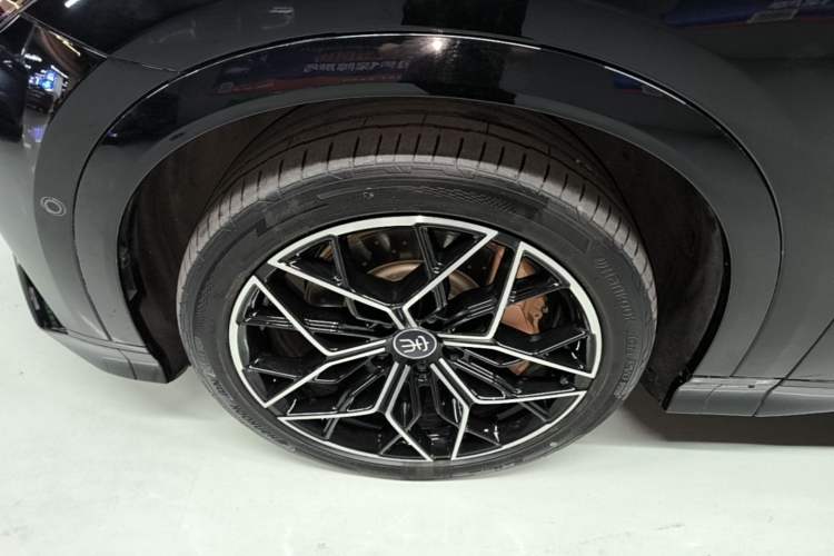 Used BYD Song L EV 2024 602 km All-Wheel-Drive Excellence Version Exterior 4