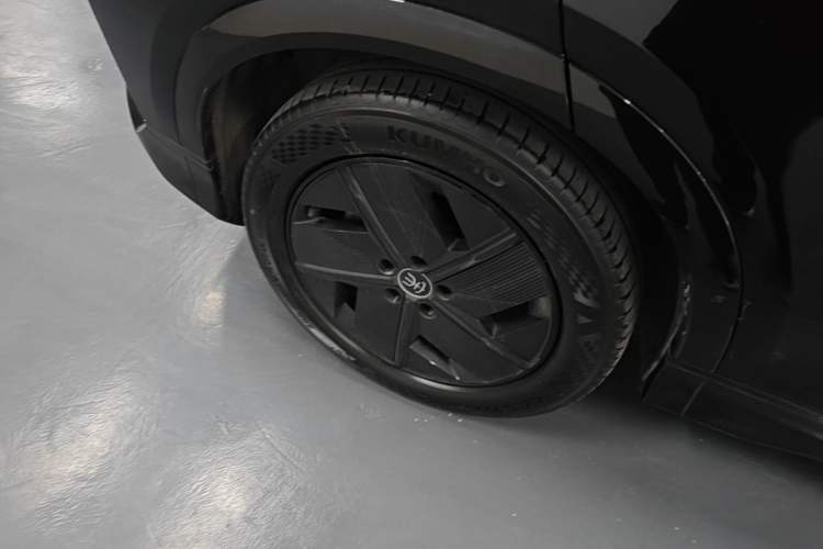 Used BYD Song L EV 2024 550 km Excellence Version Exterior 5