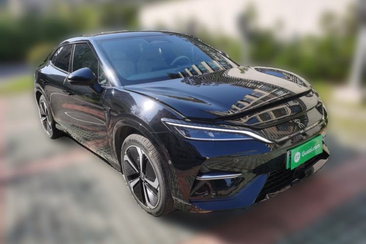 Used BYD Song L EV 2024 662 km Excellence Version Front Right 45 Deg