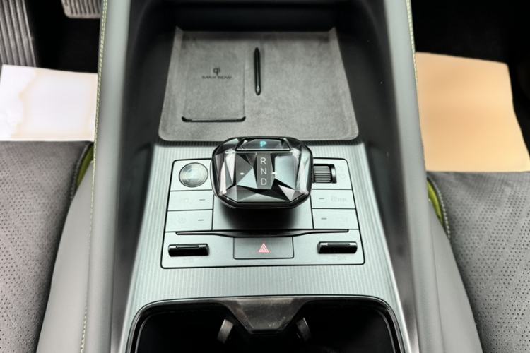 Used BYD Song L EV 2024 602 km All-Wheel-Drive Excellence Version Gear Lever