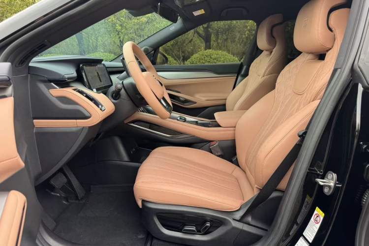 Used BYD Song L EV 2024 662 km Beyond Edition Interior 2