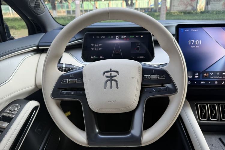 Used BYD Song L EV 2024 550km Beyond Edition Interior 2